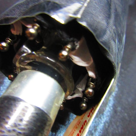 AAAHH!!! Real Monsters Oblina Umbrella Nick Box Exclusive - Picture 4 of 9